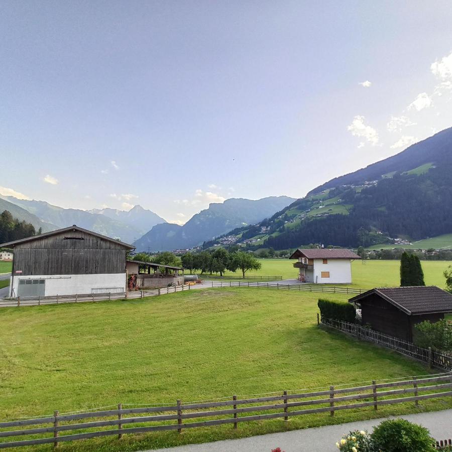 Ferienwohnung Zillertaler Alpenblick 젤암질러 외부 사진